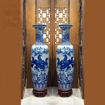Lộc Bình men lam Mã Đáo Thành Công 